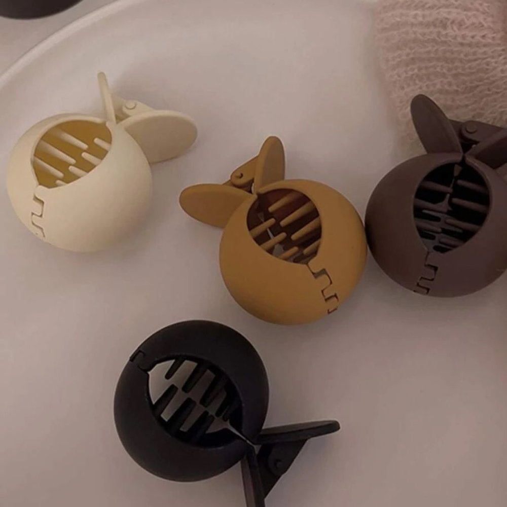 4 Piece Ball Design Hair Clip/Claw